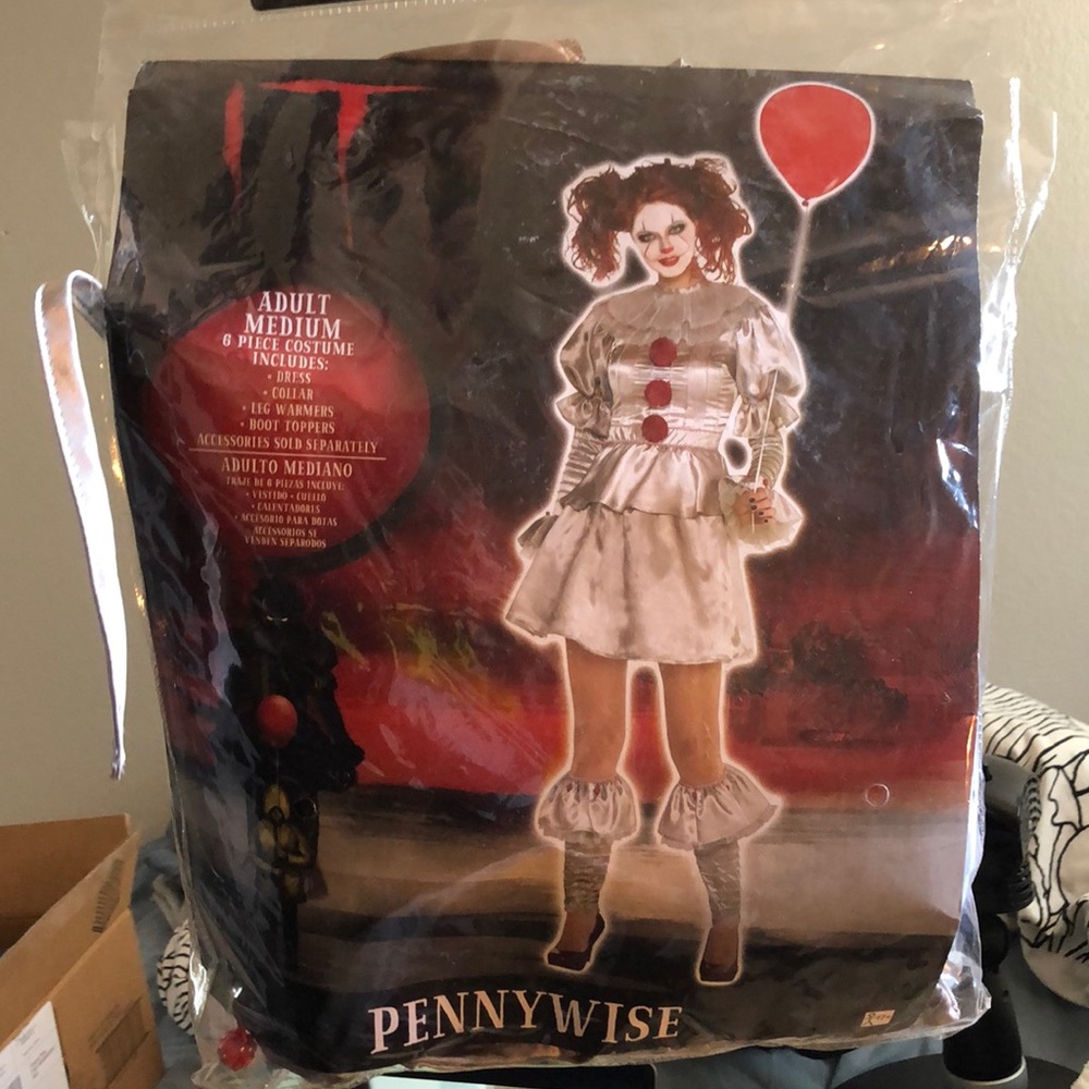 Female Pennywise Halloween Costume size M adults